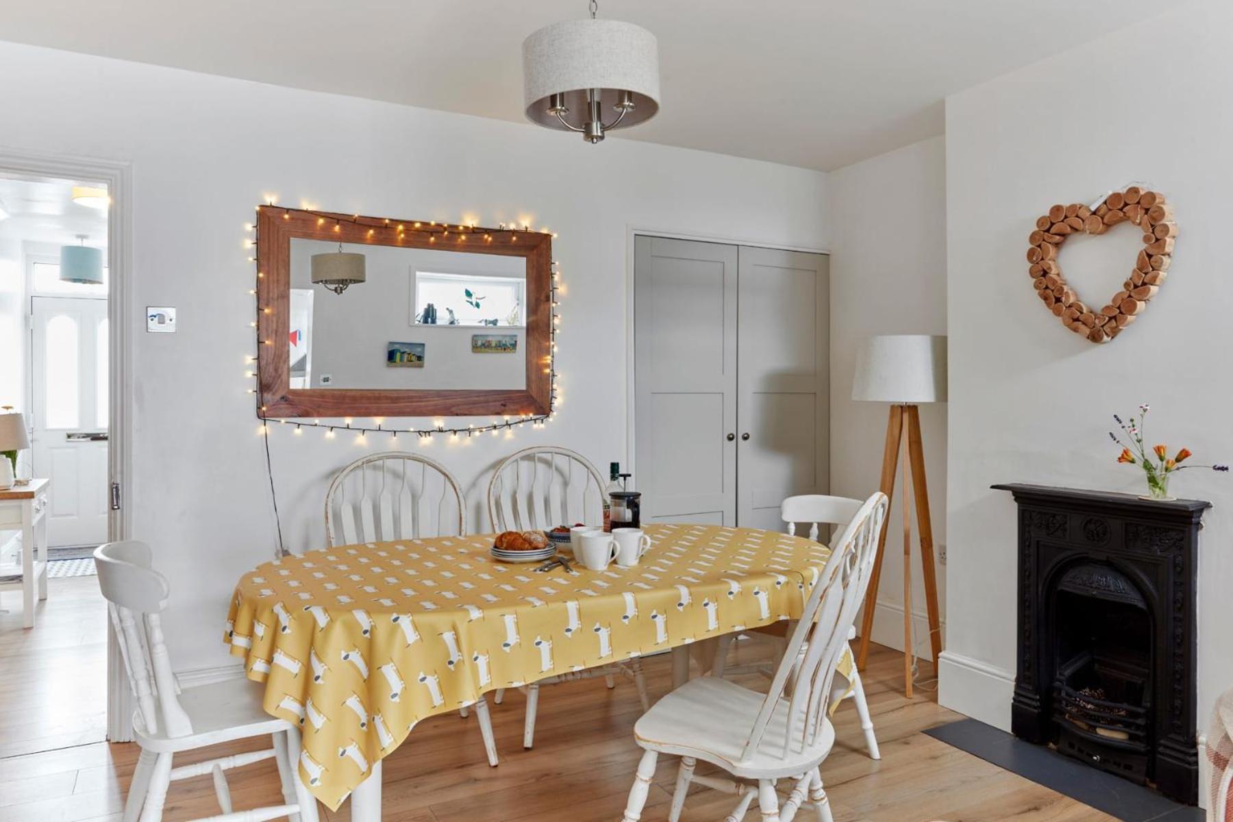 Spacious Coastal Cottage Close To Beach - Bailey Cottage Deal Exterior foto